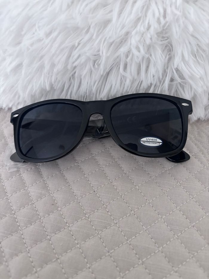 Lunette de soleil mixte - photo numéro 4