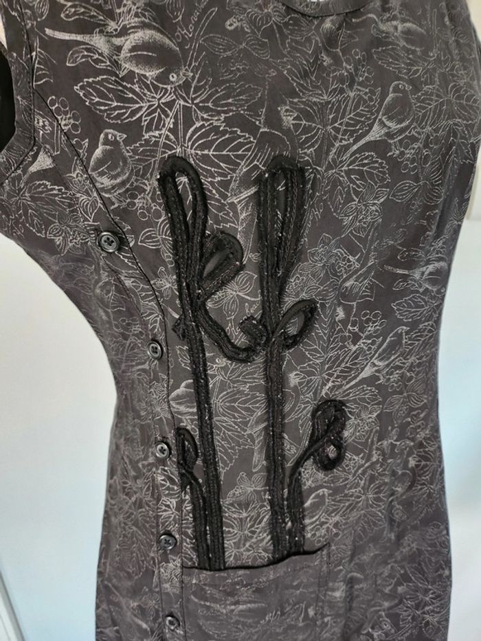 Magnifique Robe Noire à motifs de marque Kanabeach et de taille 40 - photo numéro 2