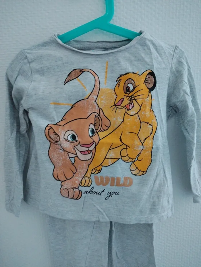Pyjama 2 pièces délavé Roi Lion Disney taille 3 4 ans - photo numéro 2