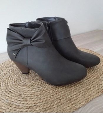 Bottine grise