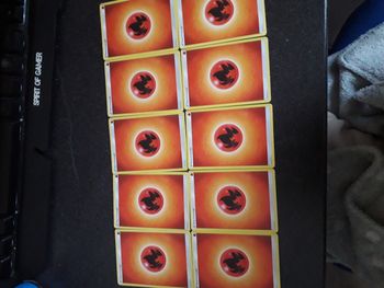 Lot de 10 cartes 2017 Pokémon énergie feu neuves