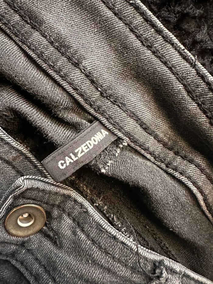 Jean Calzedonia - photo numéro 3