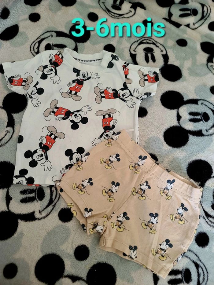 Ensemble Mickey short