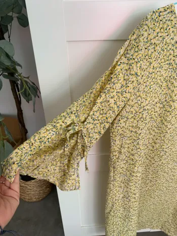 Robe fleurie jaune été