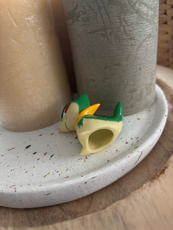 Figurine de doigt vipelierre Pokémon Nintendo bandai 2010 - photo numéro 3