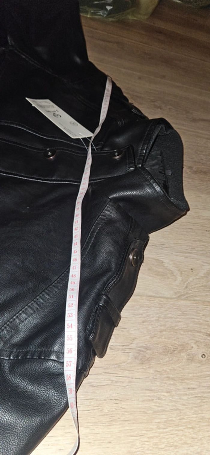 Veste type cuire - photo numéro 12