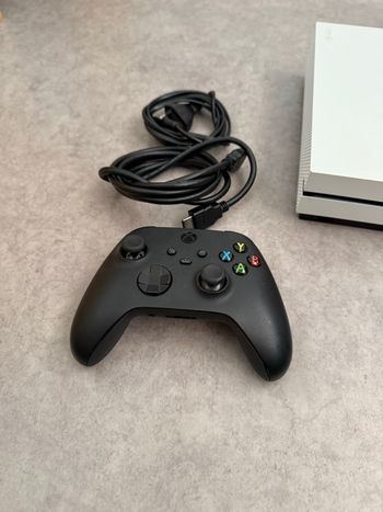 Xbox one s 500 go avec manette elite + câbles