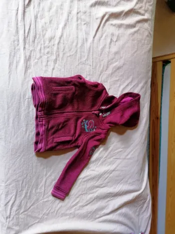 Gilet à capuche