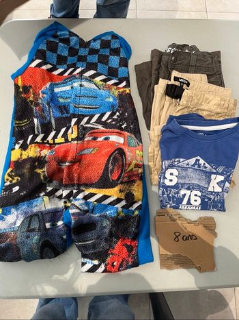 Lot de vêtements garçon 8 ans