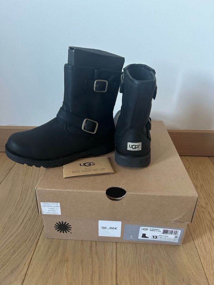 Boots UGG chaude et wateristant taille 30 neuve - photo numéro 7