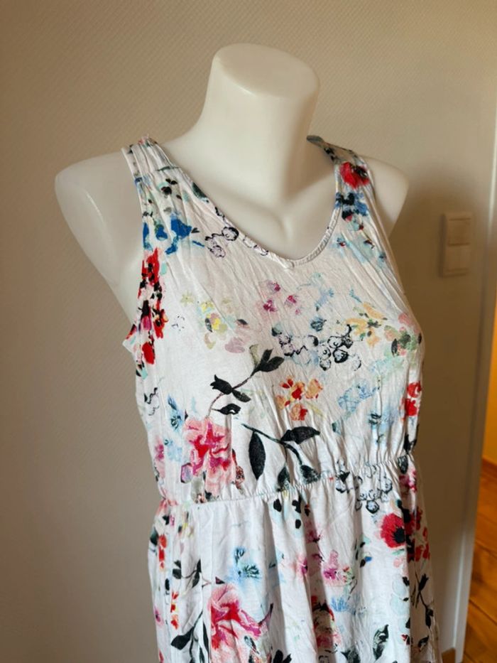 Robe à fleur en bon état taille S H&M - photo numéro 2
