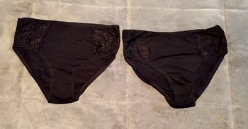 Lot de 2 culottes neuves en polyester noir taille S