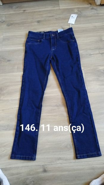 Pantalon / jeans fille taille 146.  11 ans