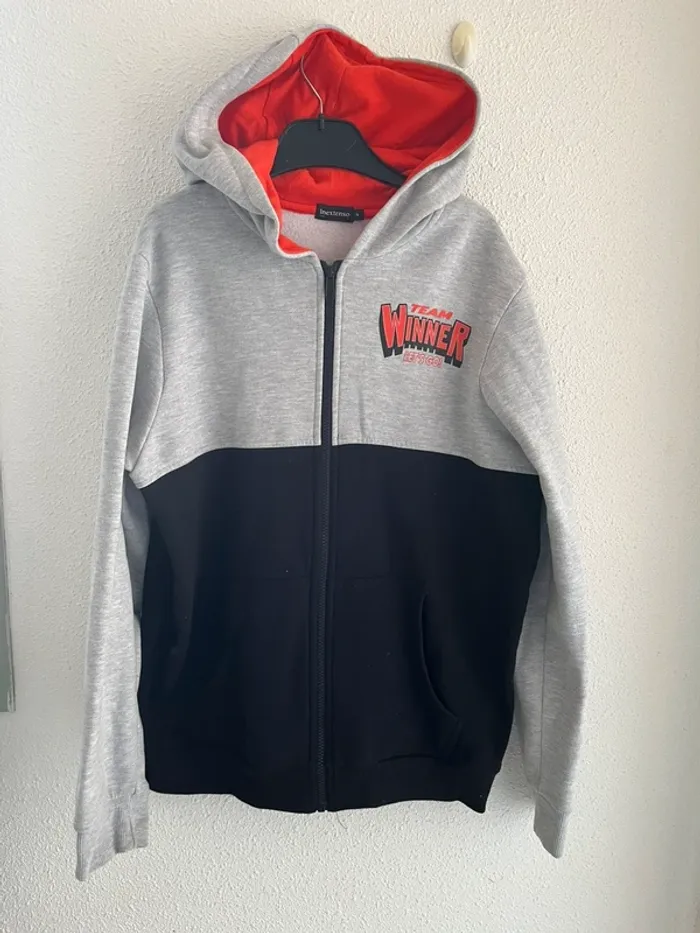 Veste à capuche 💫in extenso 💫Taille 16 ans
