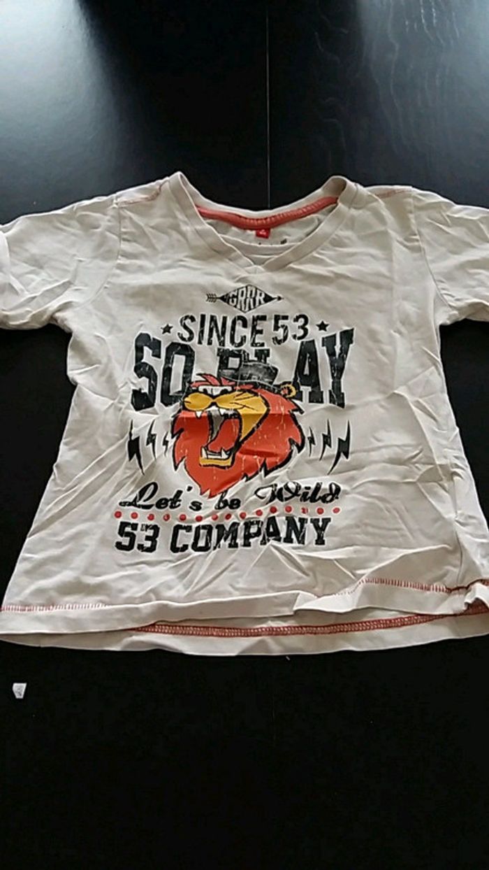 T-shirt