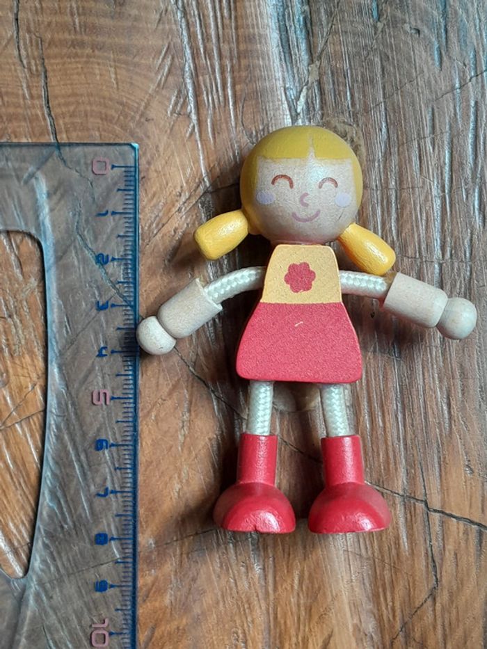 Petite poupée articulée C1 - photo numéro 3