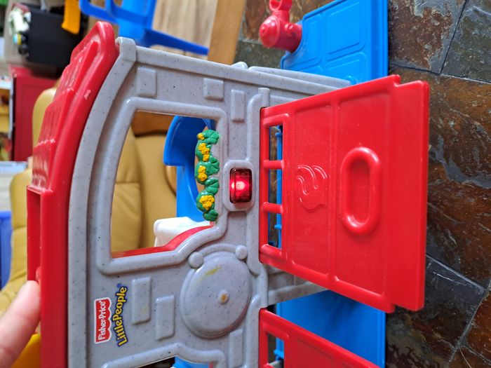 Caserne de pompiers Little People - photo numéro 5