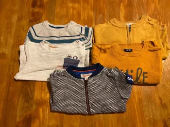 Lot de pulls et gilets 6mois