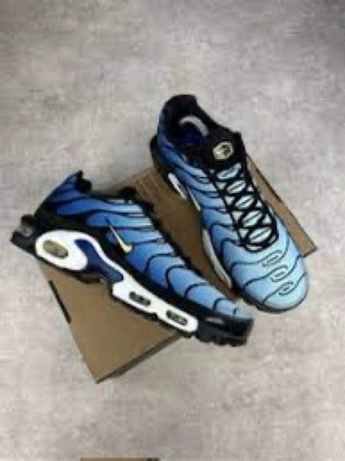Nike tn bleu jaune 40