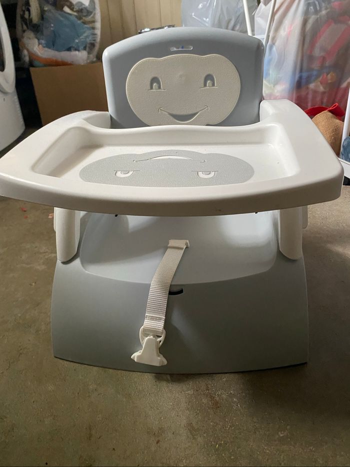 Siège de table