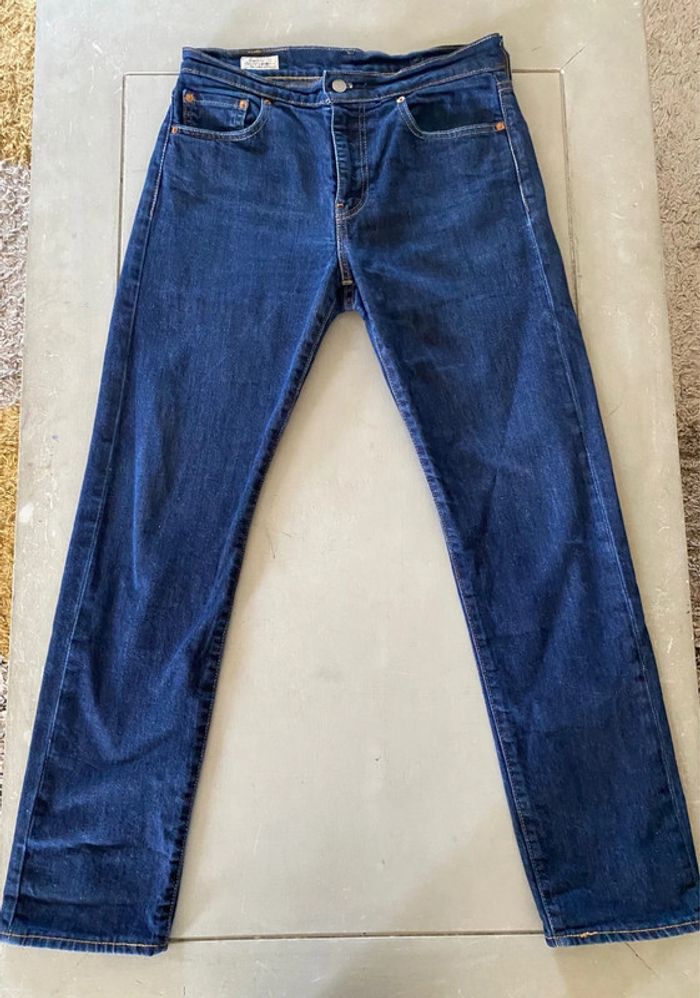 Jeans Levi’s 502 W30 L32 taille 40 bleu foncé