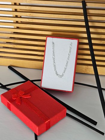 Chaine + Boîte cadeau en argent 925