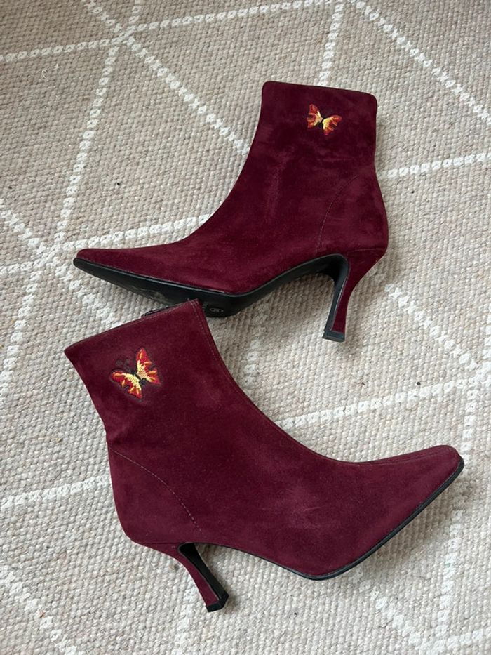 Vintage Lolita Lempicka bottines violine cuir effet daim made in Spain 🇪🇸 papillons - Pointure 39 - photo numéro 2
