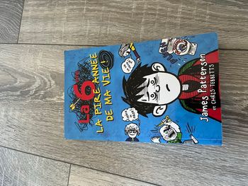 Livre LA 6ème roman