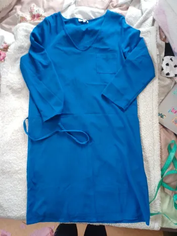 Robe droite manches 3/4 bleue roi