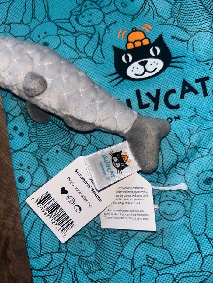 Peluche doudou sardine jellycat - photo numéro 4
