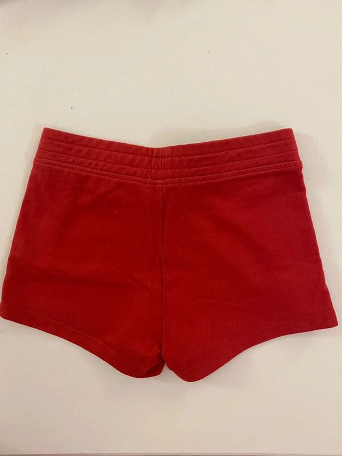Lot 3 shorts et 2 débardeurs Taille 8 ans - photo numéro 3