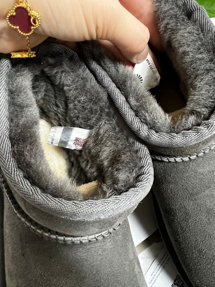 Bottes de neige courtes UGG Mini, grises, pointure 38 - photo numéro 6