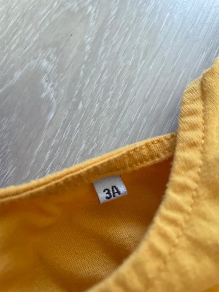 Haut espagnol jaune - photo numéro 4