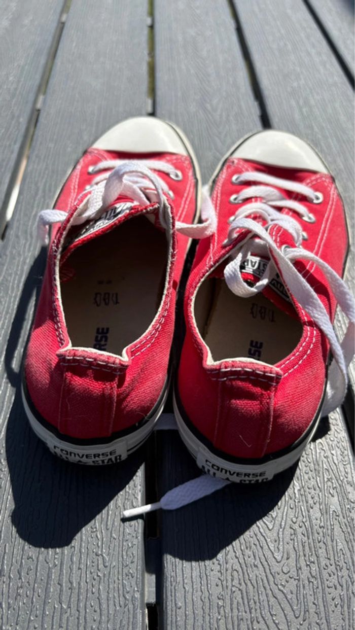 Baskets basses Converse rouge taille 34 - photo numéro 4