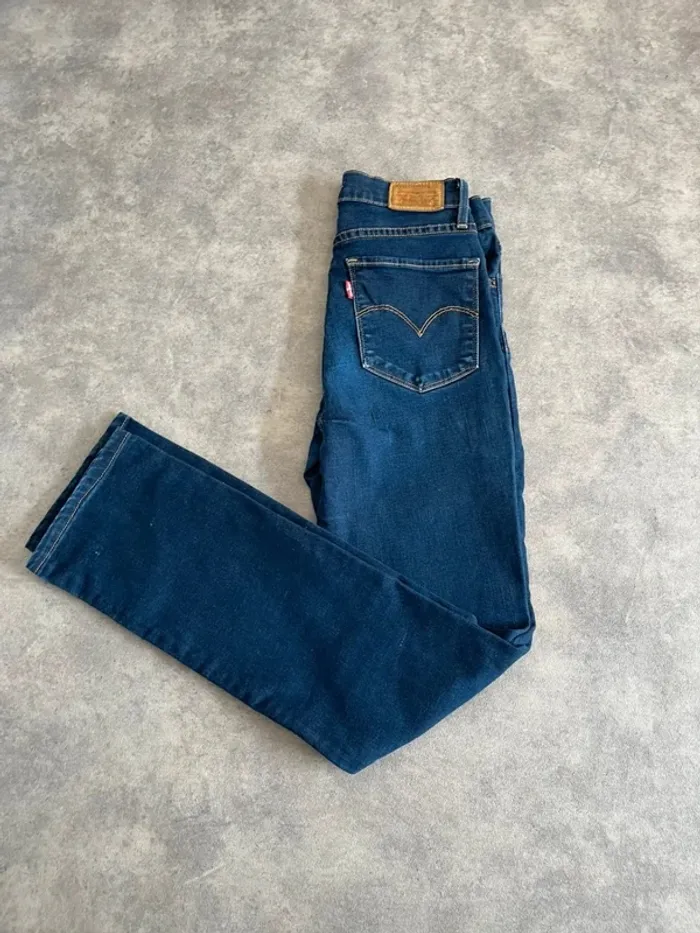 Levi’s 724 High Rise Straight W26 L30