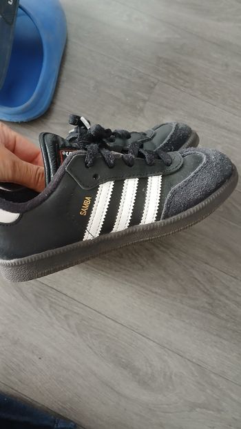 Basket adidas samba taille 31