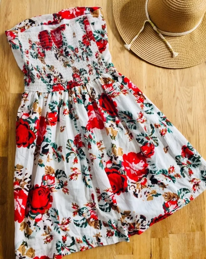 Magnifique robe bustier à fleurs - photo numéro 2