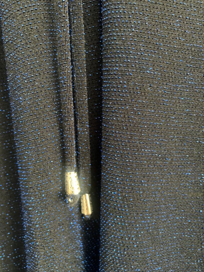 Haut noir à fibres métalliques bleues - Taille 5 - photo numéro 3