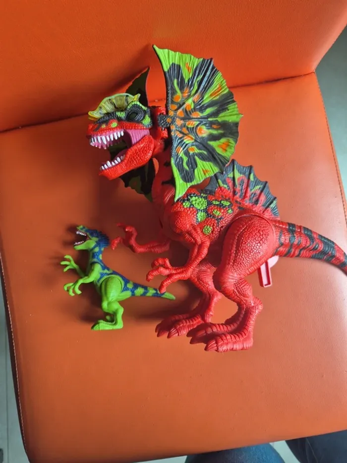 Lot de 2 figurines dinosaures - photo numéro 4