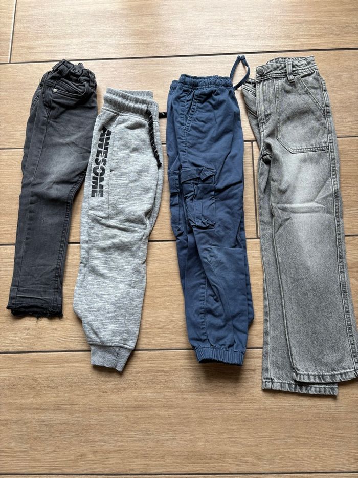 Gros lot de vêtements garçon 5/6 ans - photo numéro 3