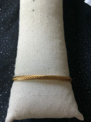 Bracelet jonc doré torsadé