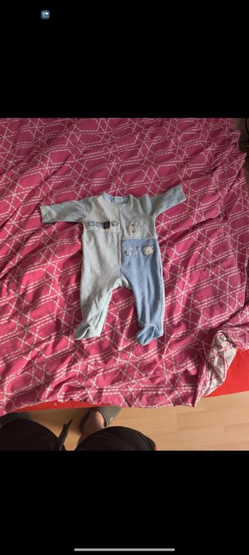 Pyjama 3 mois en excellent état