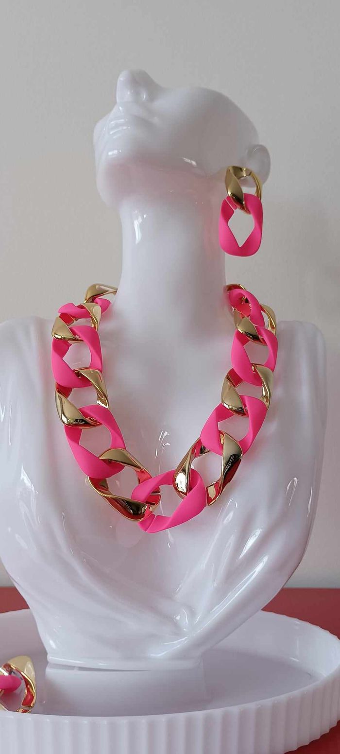 Collier et boucles d'oreilles fantaisies roses et dorés en Acrylique