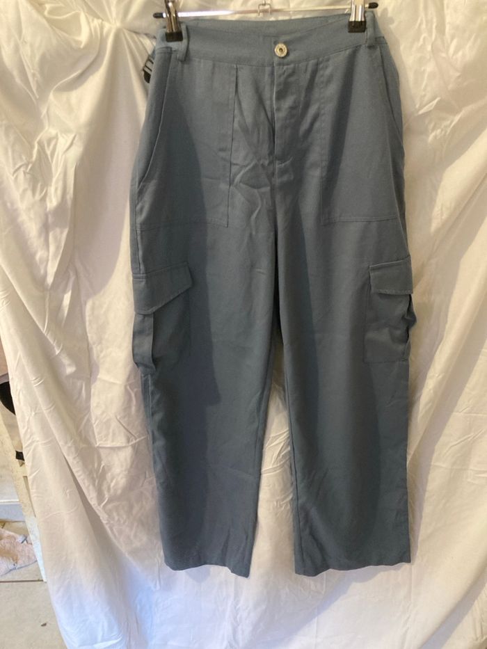 Pantalon cargo bleu • Taille S • Très bon état