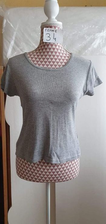 Tee-shirt, gris, en coton, en très bon état, marque la Redoute = 4€