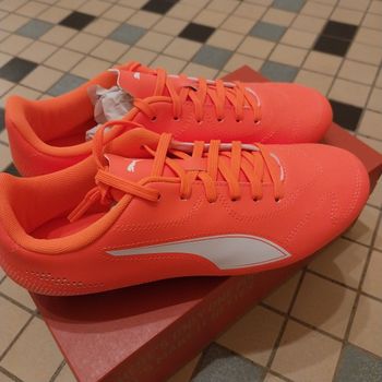 Basket de foot puma neuves jamais porté Pointure 37 et demi