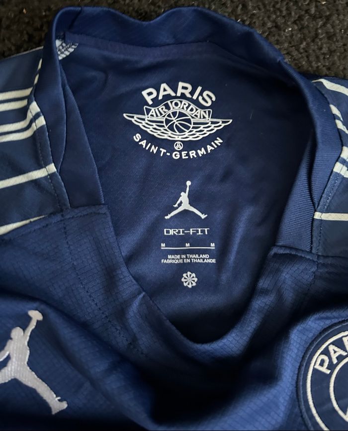 Maillot psg fourth Joâo Neves - photo numéro 3