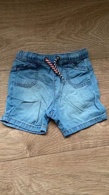 Short en jeans
