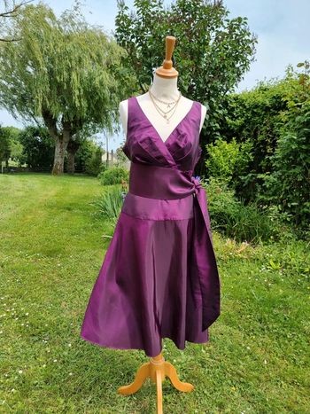 Superbe robe de cérémonie violet satiné * T40 *