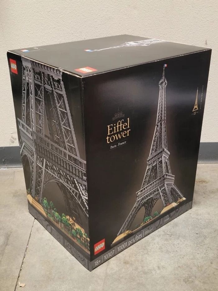 LEGO TOUR EIFFEL 10307 NEUF - photo numéro 5